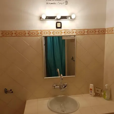 Wish & Hostal
